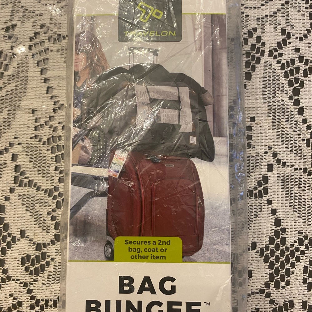 Travelon Black and Red Bag Bungee